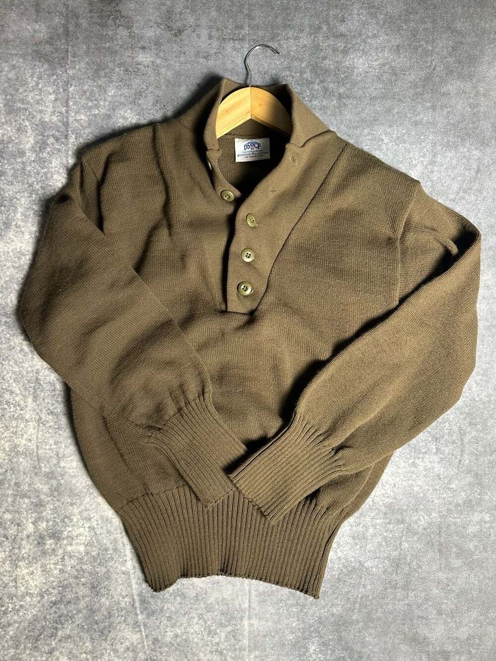 DSCP Garrison Collection Military Style Drab Button Henley Sweater
Size  Large